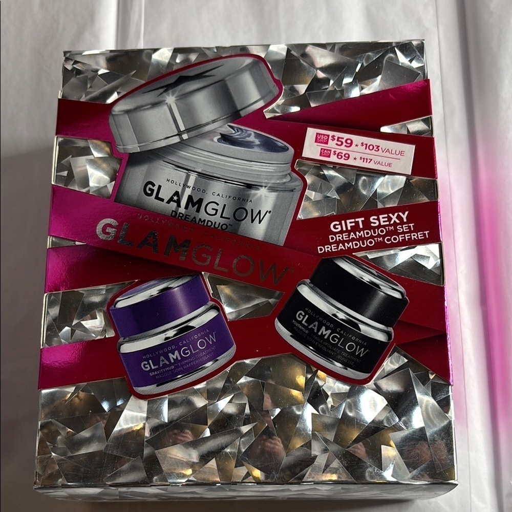 GLAMGLOW Purple and Black Moisturizer